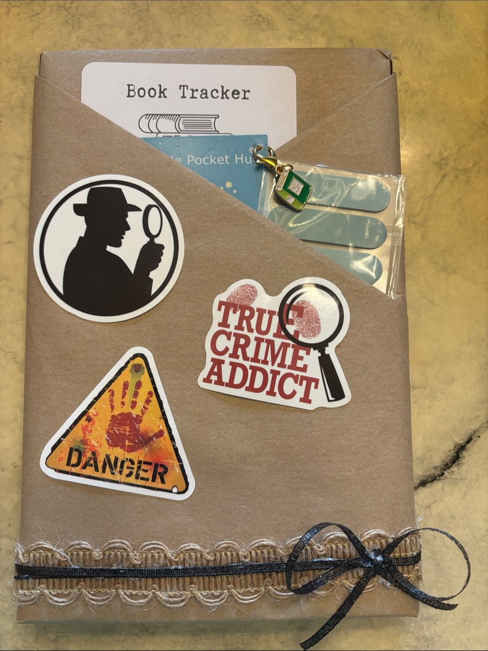 True Crime Addict Book Tracker Kit - Kraft Pocket Wrap with Stickers